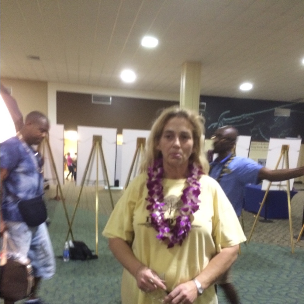 Meet your Posher, Carolyn